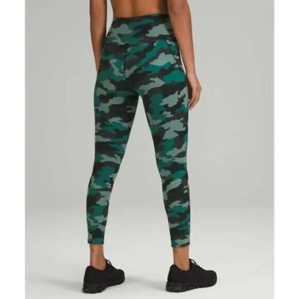 Lululemon Base Pace High Rise Running Tight 25" Camo Print Size 2